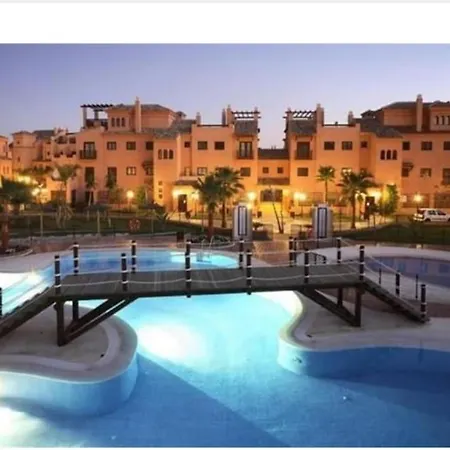 Entre Y Marbella אסטפונה